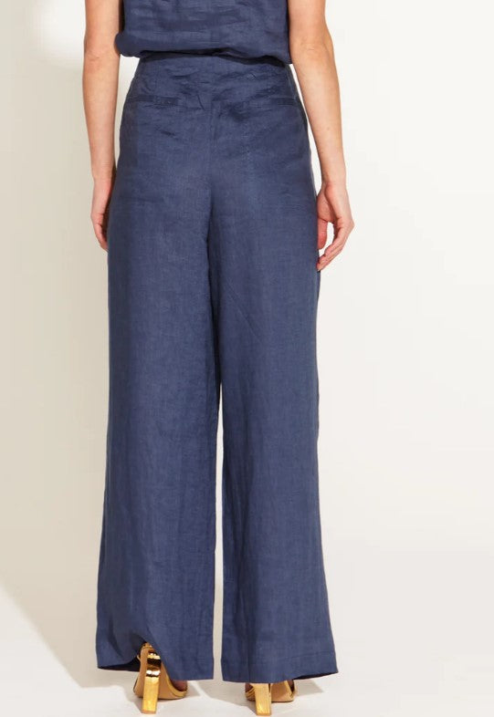 A WALK in the park pants navy